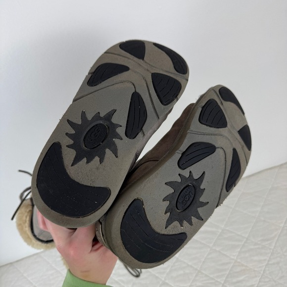 UGG Australia Tall Lace Up Sheepskin Lined Boots Women Size 8 Gray Suede - Picture 8 of 12